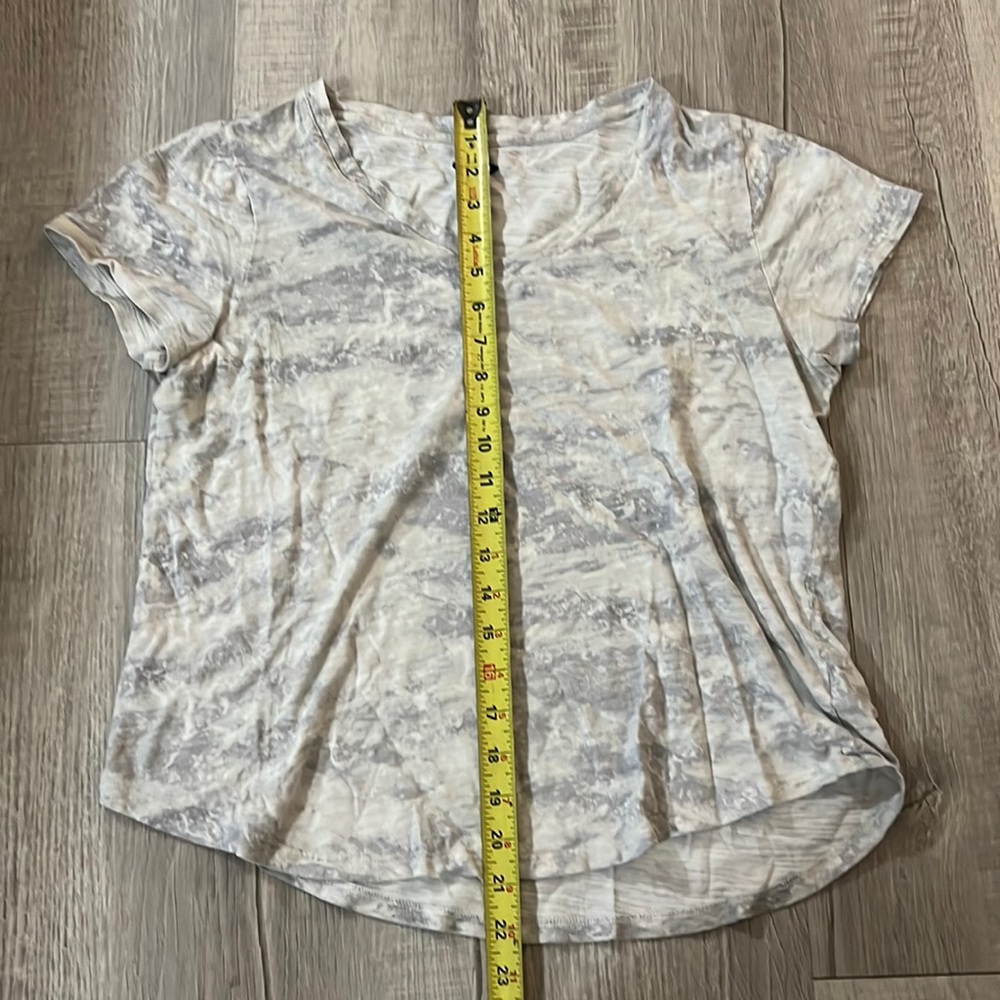 Women’s, medium, Old Navy, blouse or crop top.